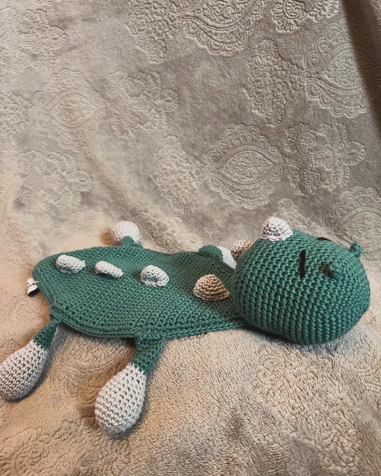 CDB943F3-BA98-4EED-8E2D-86BBD31C4CA6